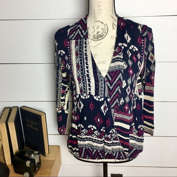 Lucky Brand Women’s Top with Aztec print - Picture 2 of 7